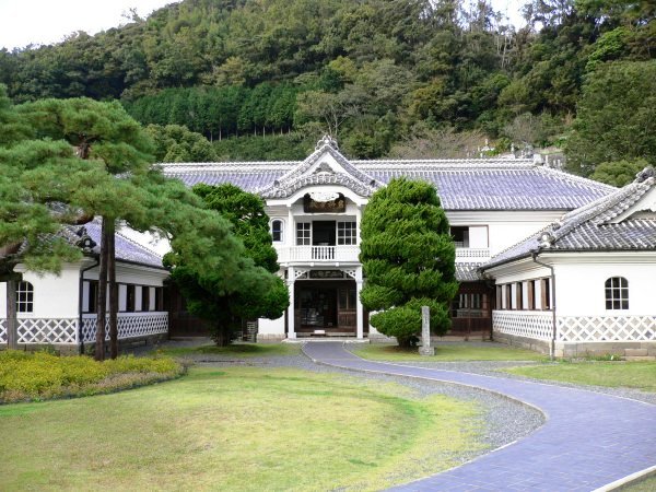 松崎町観光施設・名所｜岩科学校